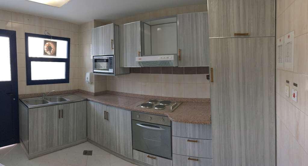Al Jawhara Hotel Apartments Dubai Room photo