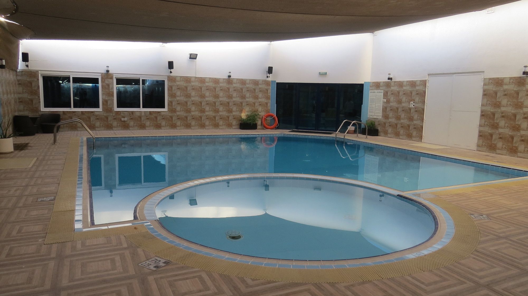 Al Jawhara Hotel Apartments Dubai Exterior photo